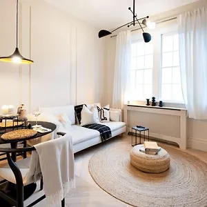  Apartment Stylish Georgian Flat - Ba1 - Walk To Crescent