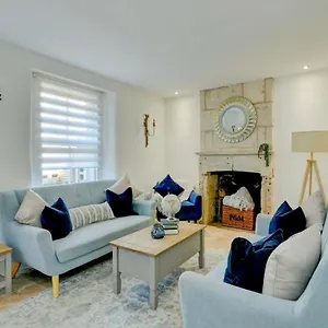  Holiday home Seven Acres With Parking